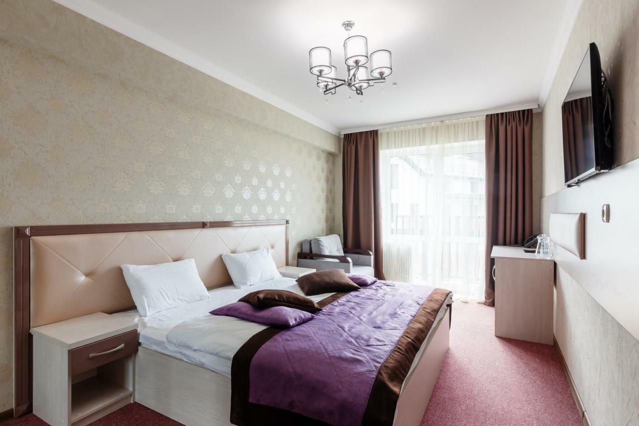 Kasimir Hotel Rooms Bukovel Bilik gambar